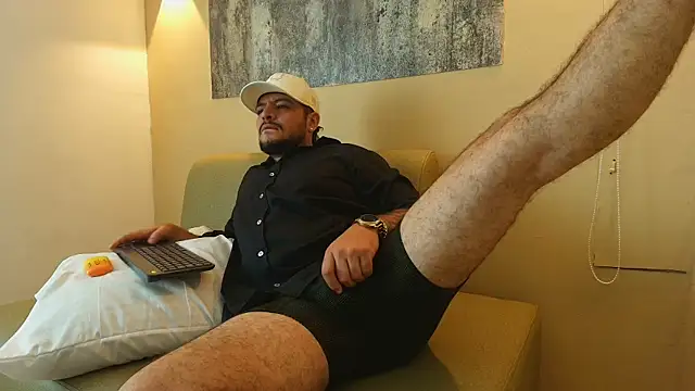 TROY KIRK online show from April 21, 2:51 am