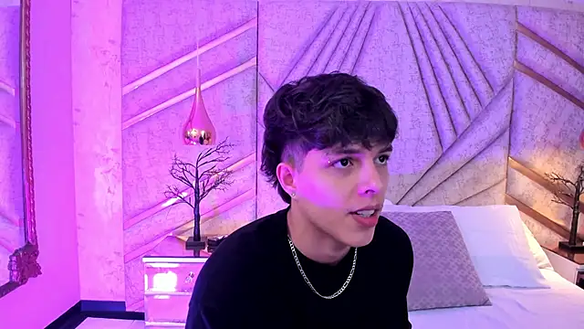 DamiaanXx online show from April 19, 1:21 pm