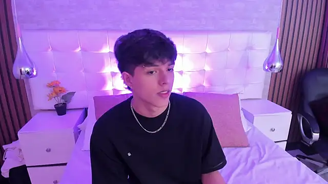 DamiaanXx online show from April 28, 12:43 pm