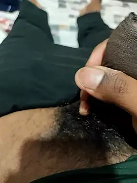 smalldick691333 online show from April 20, 12:40 pm