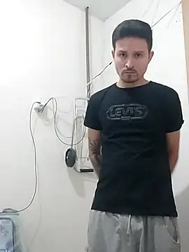 Joelcio19cm online show from April 12, 6:04 am