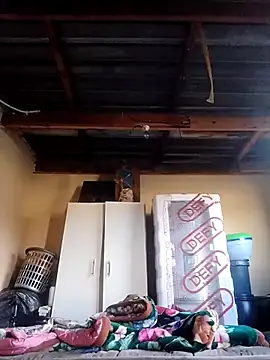 alphamale25 online show from April 19, 6:35 am