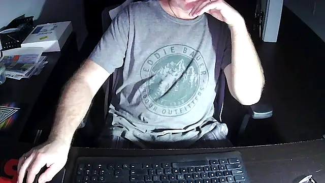 Shalun2000 online show from April 24, 1:52 am