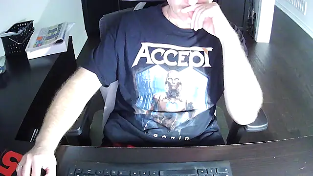 Shalun2000 online show from April 27, 11:21 pm