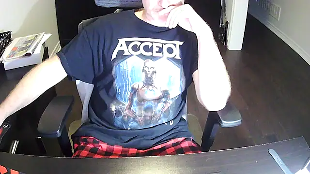 Shalun2000 online show from April 29, 1:43 am