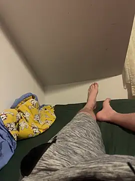 fragdemiere online show from April 5, 9:22 pm