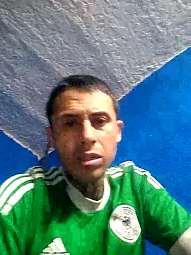 Snapshot of eroos_twink chatting on October 13, 6:14 pm eroos twink online show from October 13, 6:14 pm