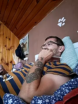 jozsi1995 online show from June 10, 5:09 am