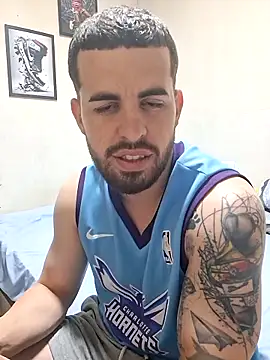 leoxxxgato online show from April 6, 12:51 am