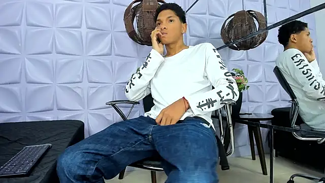 AndySinss online show from April 13, 11:22 am