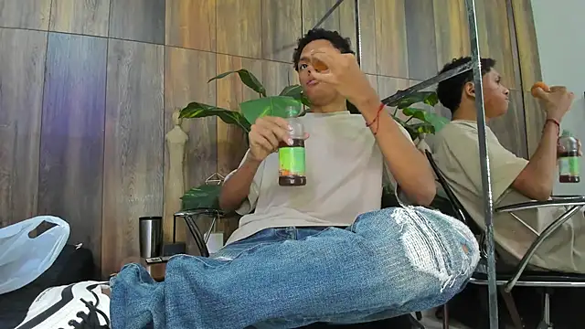 AndySinss online show from April 23, 1:35 pm