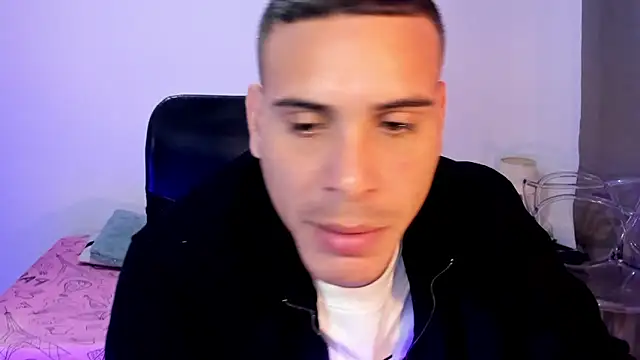 Axel  fierro online show from April 16, 12:43 am