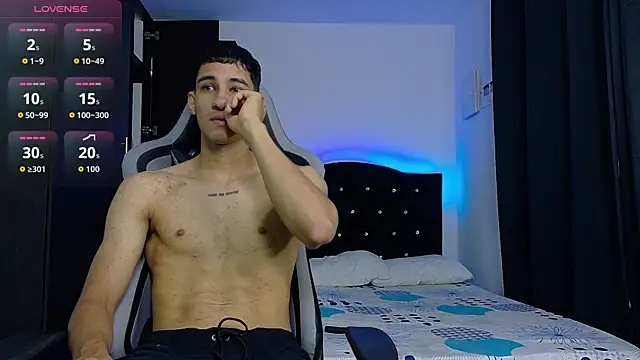 JakeMonroe online show from May 28, 3:21 pm