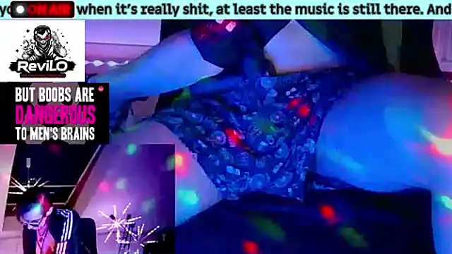 OllyFummler online show from April 18, 7:07 pm