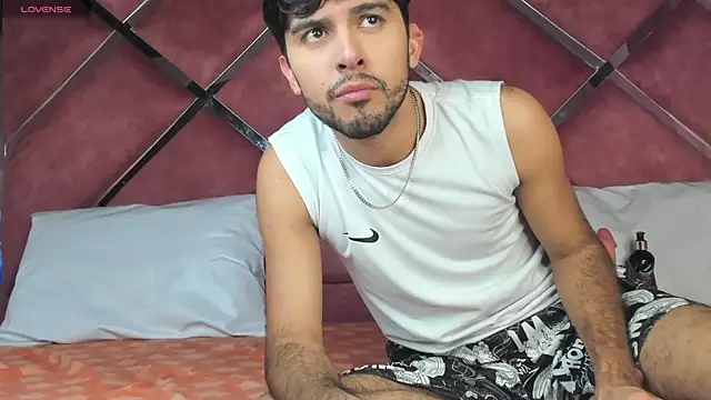 RodrigoColby2 online show from April 21, 2:37 am