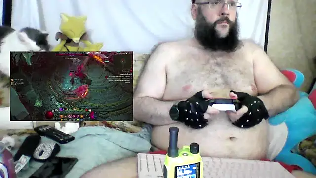 BriTheTopBear online show from June 14, 2:24 am