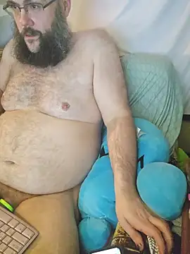 BriTheTopBear online show from June 13, 6:33 am