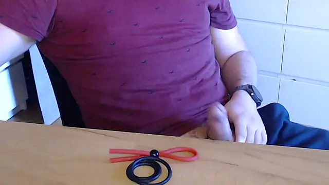 Seth-Pupille online show from April 8, 7:08 am