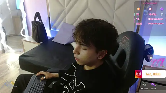 Elian tay online show from April 24, 12:51 pm