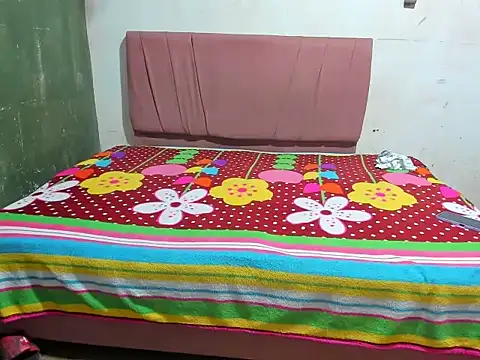 Junior bebe online show from April 23, 4:31 pm