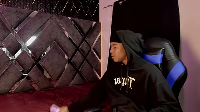 axel silva4 online show from April 23, 8:00 pm