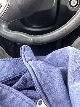 nerofu84 online show from April 22, 8:35 pm