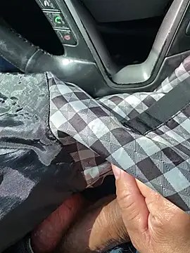 nerofu84 online show from April 9, 7:53 pm