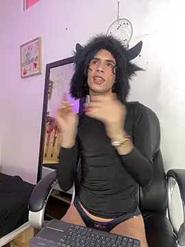 lucius morningstar online show from April 10, 8:38 pm