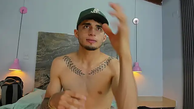 James-06 online show from April 25, 1:41 pm