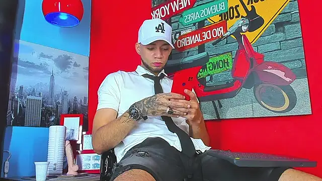 Daniel huge22 online show from April 18, 2:07 pm