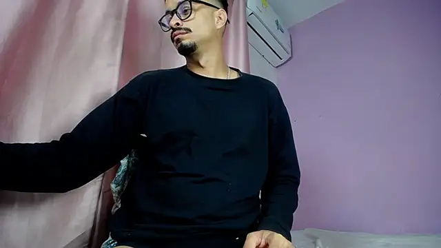 Amir guy  online show from May 8, 1:00 pm