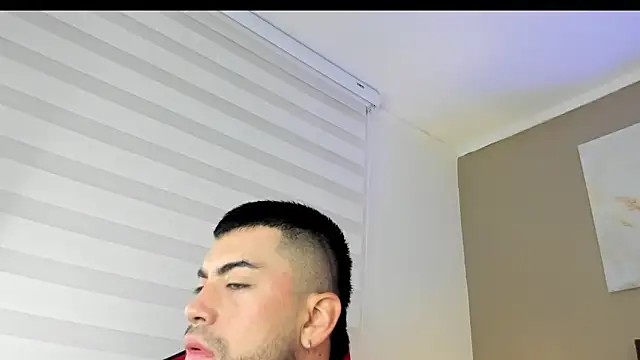 Alexander Diazz online show from April 23, 1:35 pm