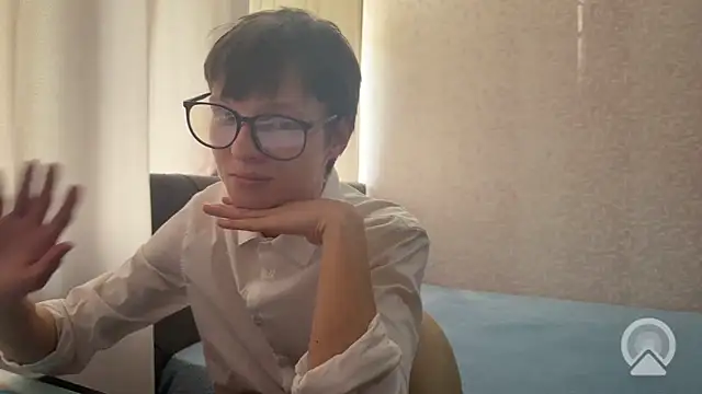 dalvos online show from April 18, 11:11 am