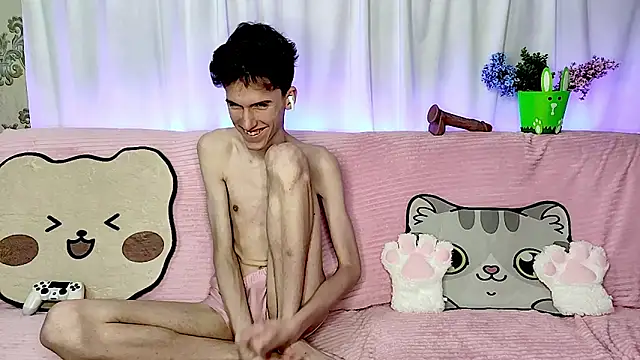 GoodBoyLuca online show from June 12, 2:54 am