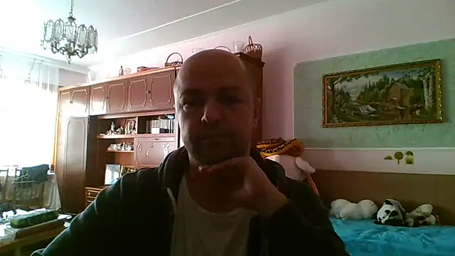Snapshot of Luceriusbigass chatting on September 27, 2:59 pm Luceriusbigass online show from September 27, 2:59 pm