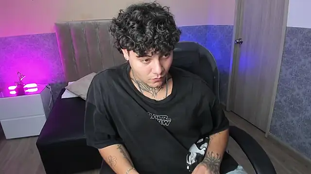 DAMON SALVATTORE online show from April 24, 3:31 am