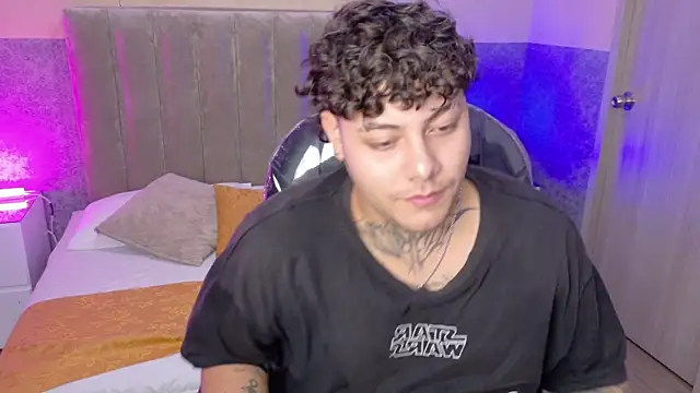 DAMON SALVATTORE online show from April 30, 3:46 am