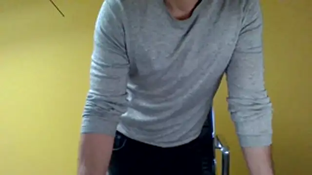 jjjust curiousss online show from April 15, 4:18 pm