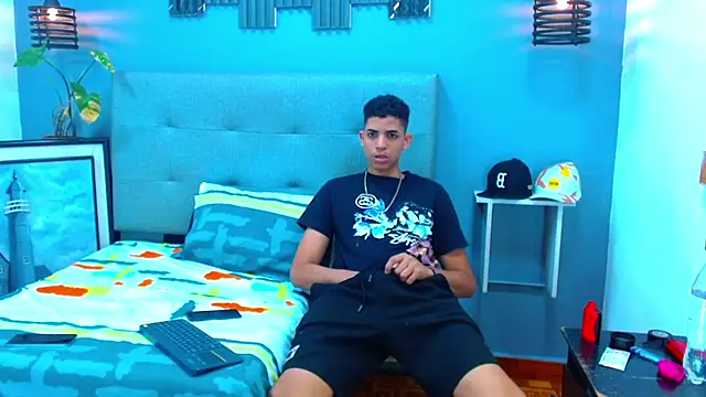 Lukaz Caballero online show from June 27, 5:21 am
