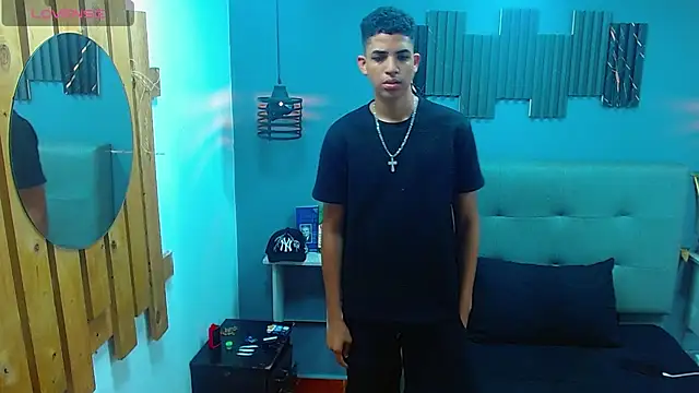 Lukaz Caballero online show from June 25, 4:59 am
