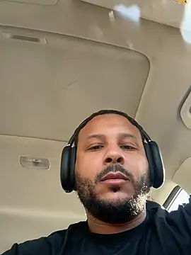 letsgetit30 online show from April 21, 1:28 pm