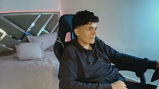 Luca Voss online show from April 29, 5:30 pm