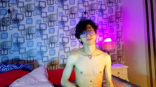 Twink Sebas7 online show from April 25, 12:41 pm