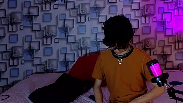 Twink Sebas7 online show from April 29, 12:32 pm