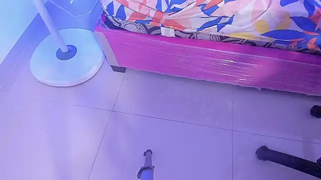 skinny sam online show from April 23, 4:06 am