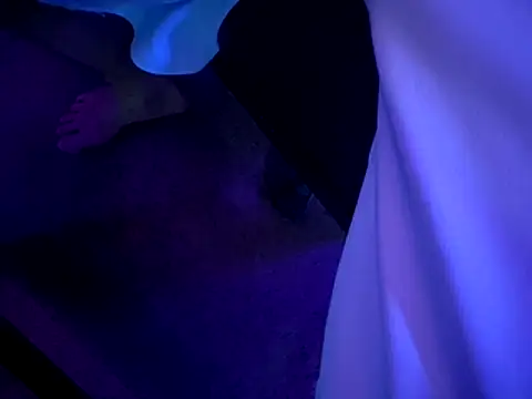 chronic vibez online show from April 19, 6:10 pm