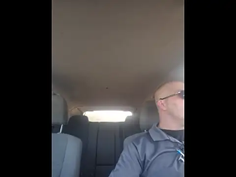 chronic vibez online show from April 23, 12:40 pm