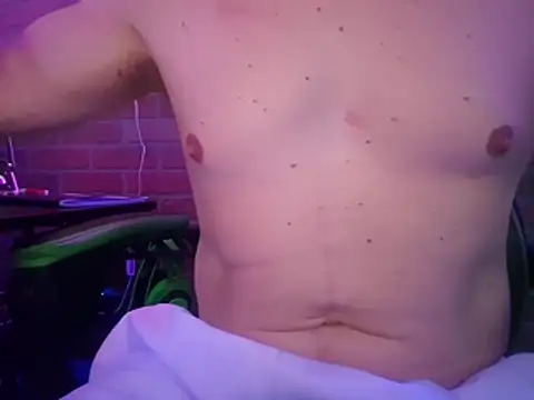 chronic vibez online show from April 26, 11:23 pm