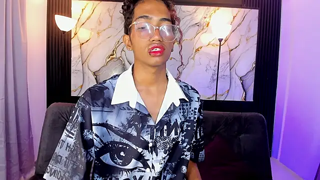 triiangel latinboy online show from June 13, 12:47 pm