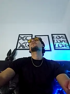 Emilprime online show from April 19, 3:39 am